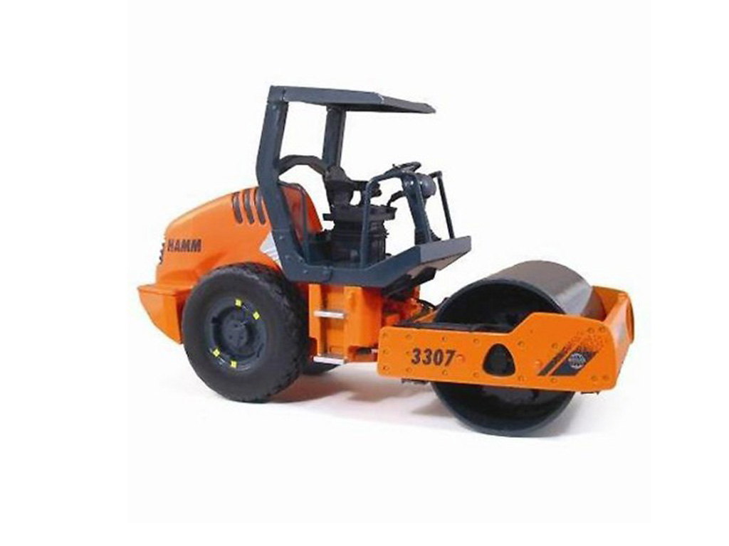 Noleggio HAMM 3307 HT VIO rullo vibrante monotamburo